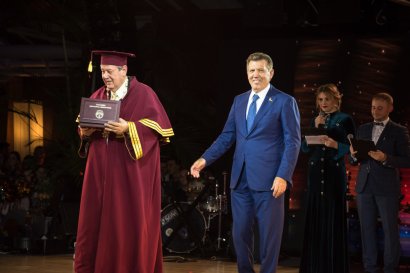 Грандиозное 15-летие: Международный гуманитарный университет отмечает юбилей Грандиозное 15-летие: Международный гуманитарный университет отмечает юбилей