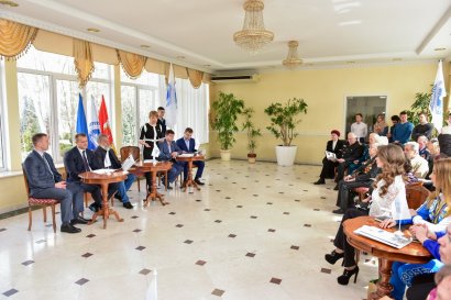 Фракция Украинской морской партии Сергея Кивалова отчиталась о работе в 2017 году Фракция Украинской морской партии Сергея Кивалова отчиталась о работе в 2017 году