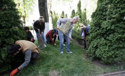 Студенты Одесской Юракадемии и МГУ провели масштабные субботники Студенты Одесской Юракадемии и МГУ провели масштабные субботники