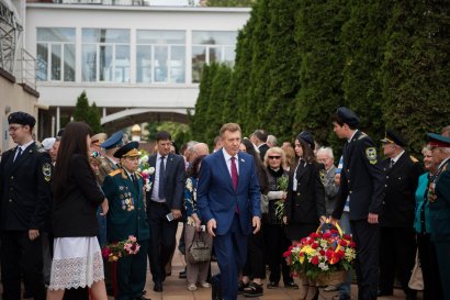 В Одессе возложили цветы к памятнику «Спасенное детство»