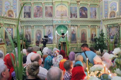 В День Святой Троицы в храмах Одессы состоялись торжественные богослужения