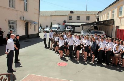 Студенты Юридического колледжа посетили подразделение батальона полиции особого назначения Студенты Юридического колледжа посетили подразделение батальона полиции особого назначения