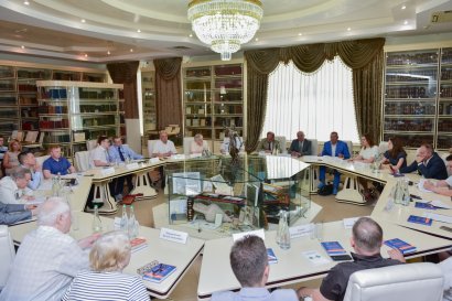 «  :   » —      - 