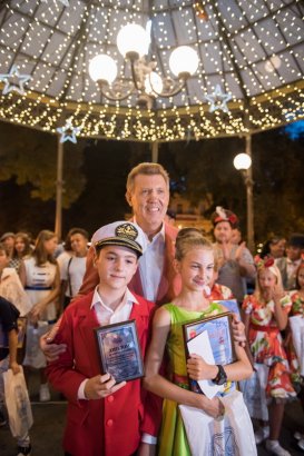 В День рождения города прошел финал конкурса «Пою о тебе я, Одесса моя» В День рождения города прошел финал конкурса «Пою о тебе я, Одесса моя»