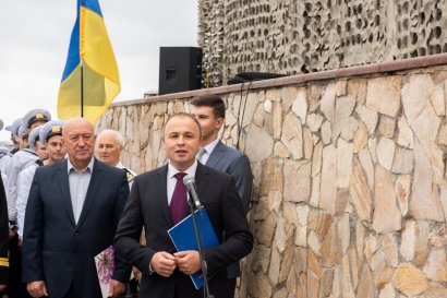Катер в подарок! Одесский лицей морского транспорта получил подарок от Юракадемии Катер в подарок! Одесский лицей морского транспорта получил подарок от Юракадемии