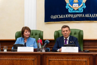 Одессу посетила председатель Верховного Суда Валентина Данишевская и судьи Верховного Суда