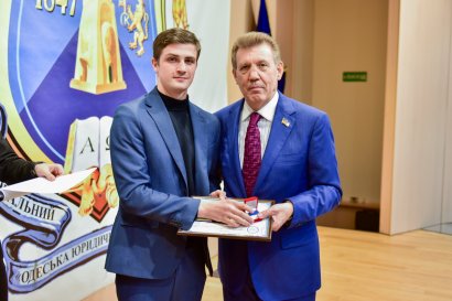 �������� ���������� �������� 21-����� � �������� ������������