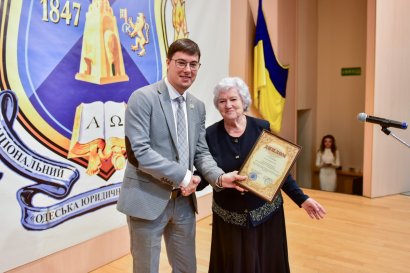 �������� ���������� �������� 21-����� � �������� ������������