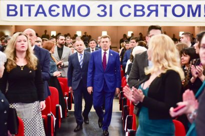 �������� ���������� �������� 21-����� � �������� ������������