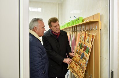Сергей Кивалов поздравил с наступающим  Новым годом воспитанниц  детского дома-интерната на Макаренко, 20 