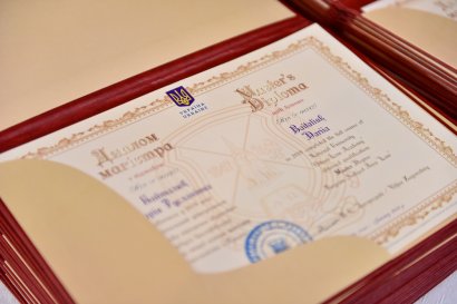 Более тысячи выпускникам Одесской юридической академии вручили дипломы магистров