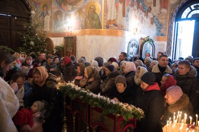 В праздник Богоявления одесситы посещали храмы и совершали омовение в крещенской воде
