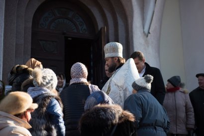 В праздник Богоявления одесситы посещали храмы и совершали омовение в крещенской воде