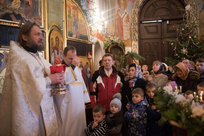 В праздник Богоявления одесситы посещали храмы и совершали омовение в крещенской воде