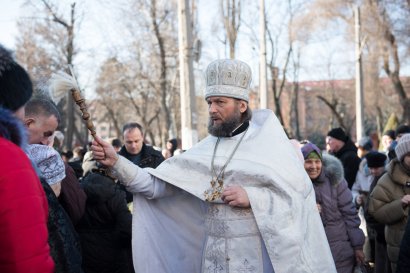 В праздник Богоявления одесситы посещали храмы и совершали омовение в крещенской воде