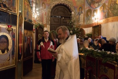 В праздник Богоявления одесситы посещали храмы и совершали омовение в крещенской воде