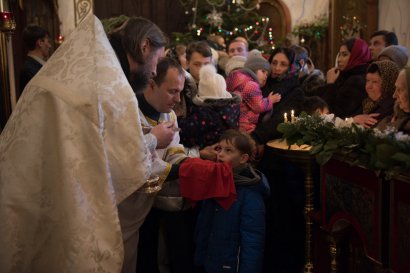 В праздник Богоявления одесситы посещали храмы и совершали омовение в крещенской воде