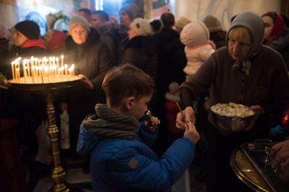 В праздник Богоявления одесситы посещали храмы и совершали омовение в крещенской воде