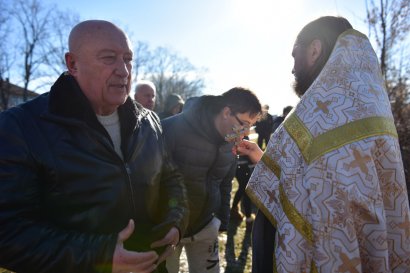 В праздник Богоявления одесситы посещали храмы и совершали омовение в крещенской воде