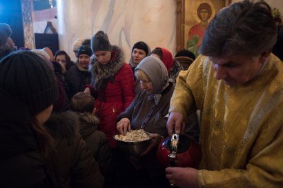 В праздник Богоявления одесситы посещали храмы и совершали омовение в крещенской воде