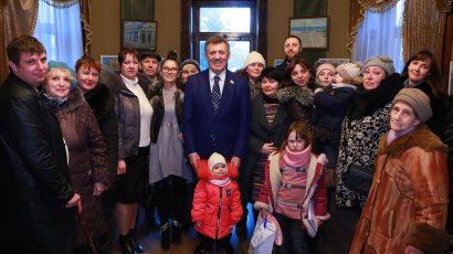 Народные депутаты встретились с членами обкома профсоюза работников образования, переселенцами и многодетными семьями Народные депутаты встретились с членами обкома профсоюза работников образования, переселенцами и многодетными семьями