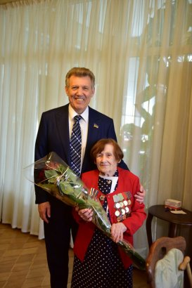 �������� ������� ������ ������� ��������� ��������� � ���� ������������ ������