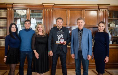 В Одесской Юракадемии с мастер-классами выступил известный психолог и телеведущий Дмитрий Карпачев