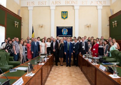 Одесскую Юракадемию посетили четверо судей Европейского суда по правам человека Одесскую Юракадемию посетили четверо судей Европейского суда по правам человека