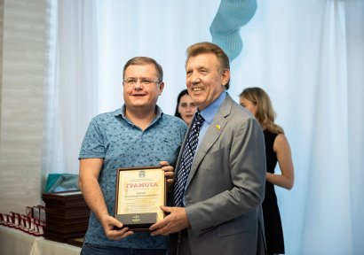 Сергей Кивалов поздравил работников СМИ с профессиональным праздником Сергей Кивалов поздравил работников СМИ с профессиональным праздником