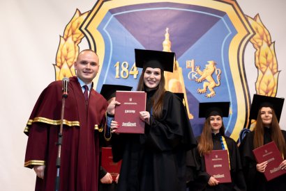 Выпускникам Национального университета «Одесская юридическая академия» вручили дипломы магистров Выпускникам Национального университета «Одесская юридическая академия» вручили дипломы магистров