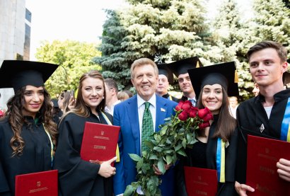 Выпускникам Национального университета «Одесская юридическая академия» вручили дипломы магистров Выпускникам Национального университета «Одесская юридическая академия» вручили дипломы магистров