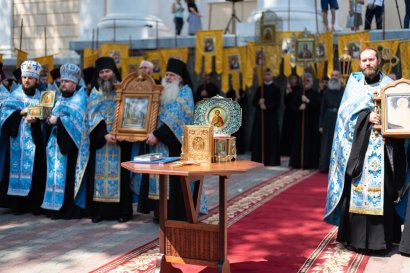 В Одессе Крестным ходом почтили Касперовскую икону Божьей Матери. В Одессе Крестным ходом почтили Касперовскую икону Божьей Матери.