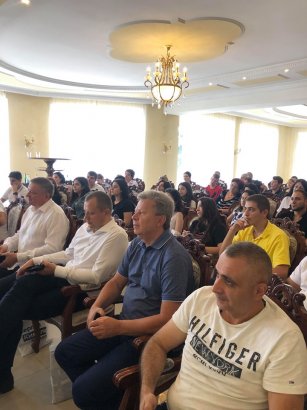 Встреча с народным депутатом: Армянская диаспора поддерживает Сергея Кивалова на выборах Встреча с народным депутатом: Армянская диаспора поддерживает Сергея Кивалова на выборах