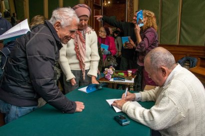 Одесский язык все еще жив: галерист Сергей Брайко презентовал свою новую книгу Одесский язык все еще жив: галерист Сергей Брайко презентовал свою новую книгу