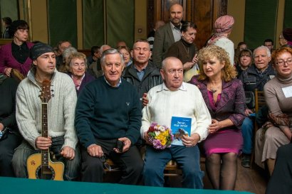 Одесский язык все еще жив: галерист Сергей Брайко презентовал свою новую книгу Одесский язык все еще жив: галерист Сергей Брайко презентовал свою новую книгу