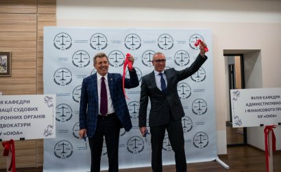 Одесская юридическая академия открыла две кафедры в Пятом апелляционном административном суде Одесская юридическая академия открыла две кафедры в Пятом апелляционном административном суде