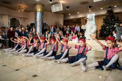 Одесская Юракадемия поздравила с Новым годом более 1500 детей сотрудников и преподавателей